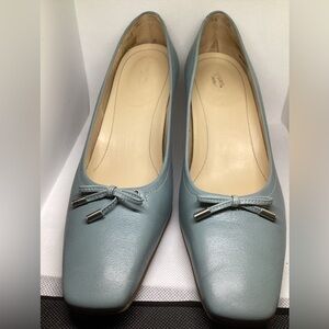 SPIRIT BABY BLUE LOW HEELS
